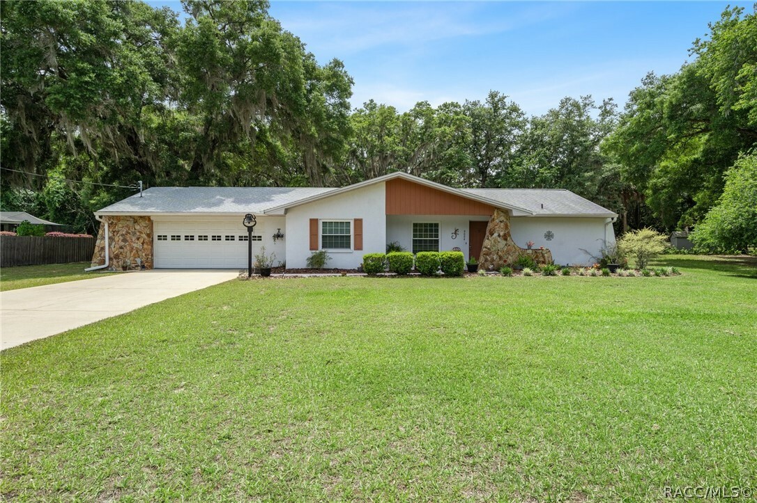 Property Photo:  9094 E Moccasin Slough Road  FL 34450 