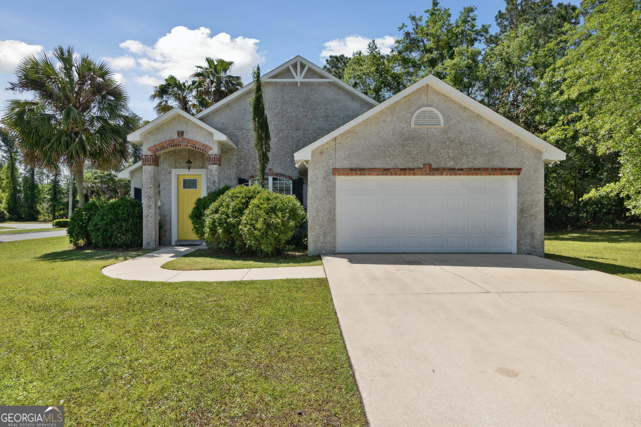 Property Photo: 100 Oak Grove Circle GA 31548