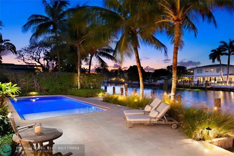 Property Photo: 2857 NE 24th St FL 33305