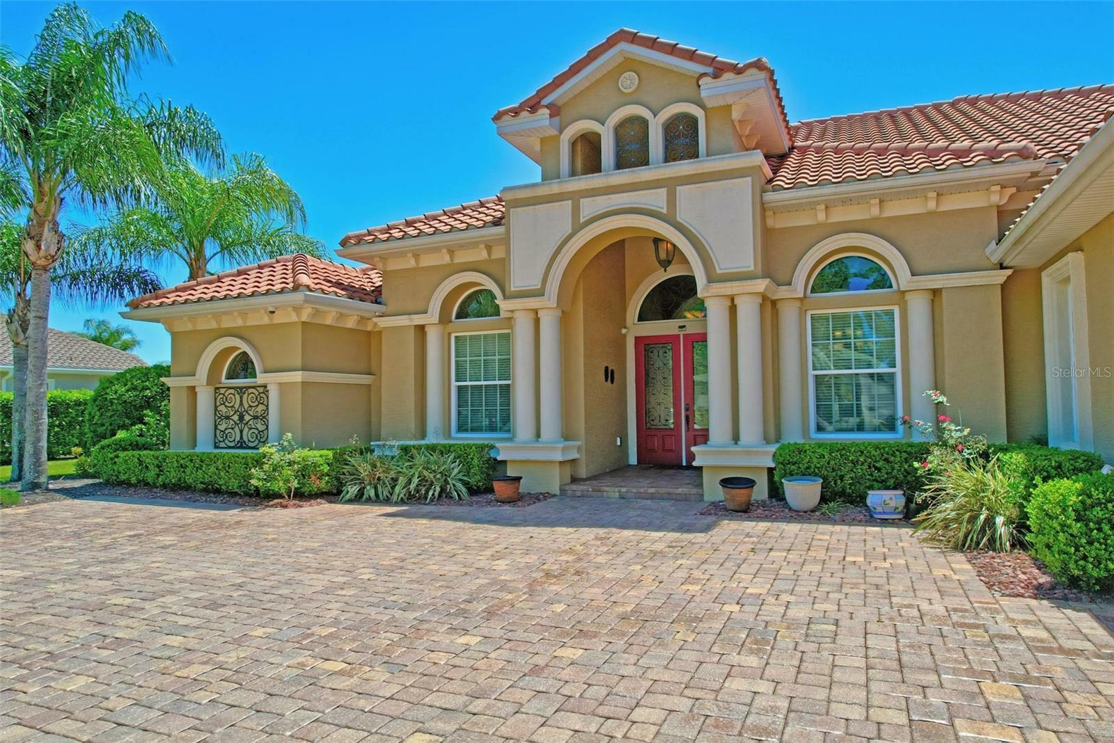 Property Photo:  12 Native Oak Court  FL 32137 