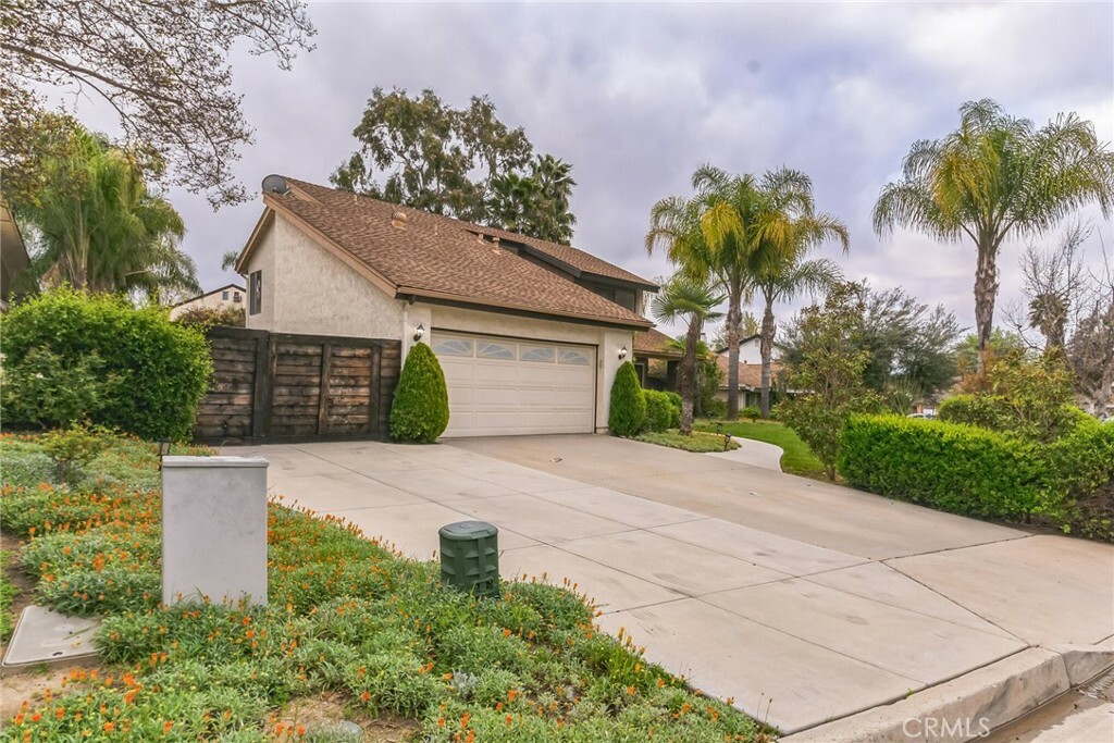 Property Photo:  29957 Villa Alturas Drive  CA 92592 