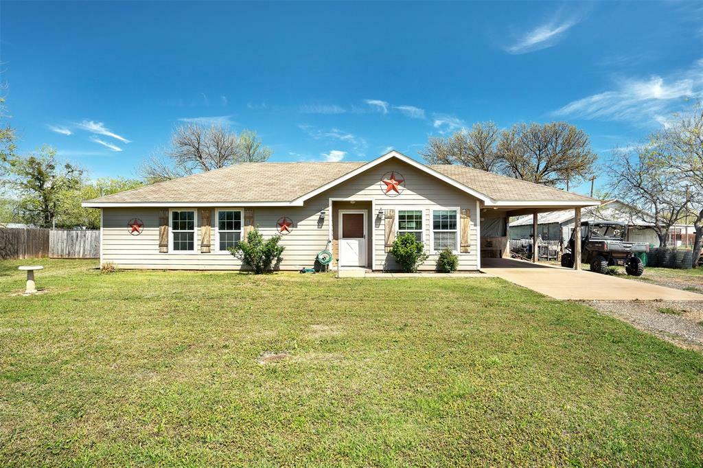 Property Photo:  309 E Franklin Avenue  TX 76360 