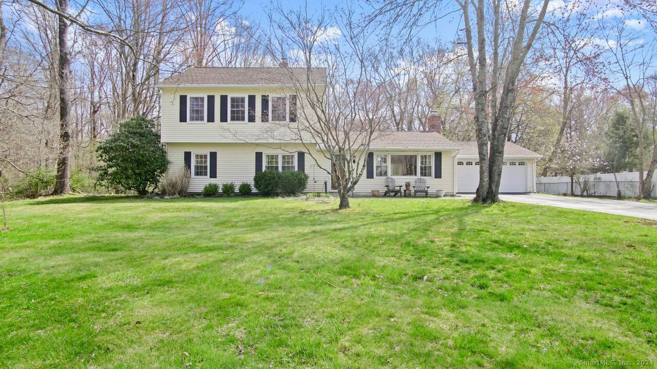 Property Photo:  56 Old Castle Drive  CT 06468 