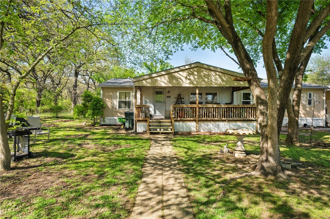 Property Photo:  552 Alto Lane  TX 76705 