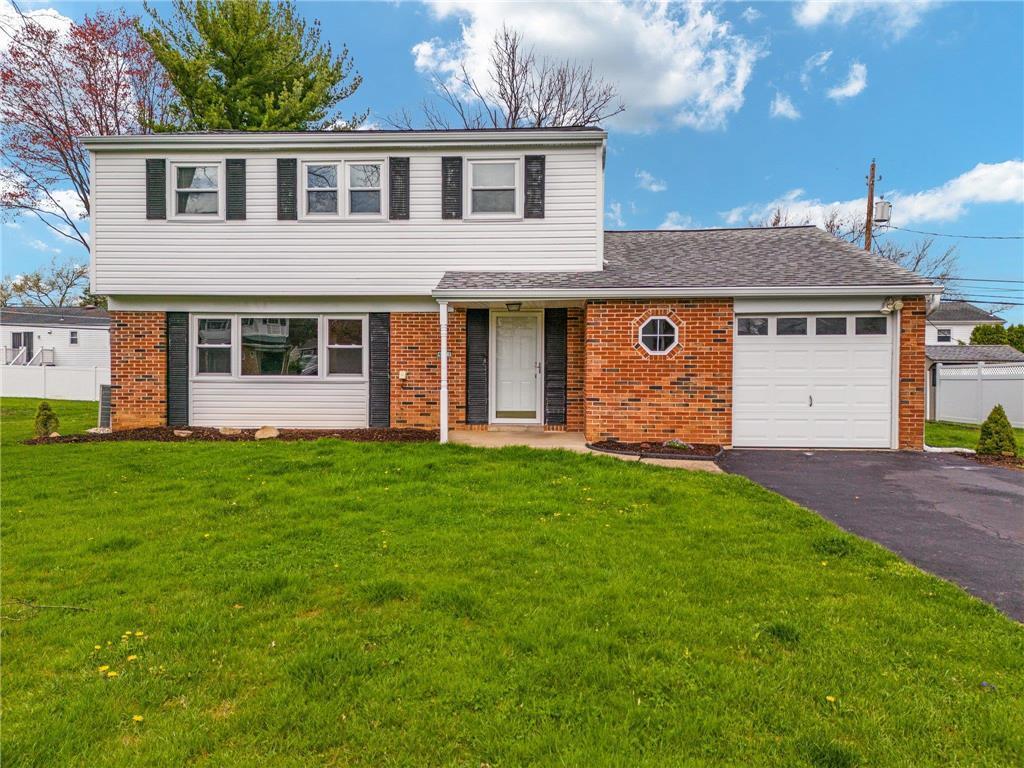 4921 Hemlock Court  Lower Macungie Twp PA 18106 photo