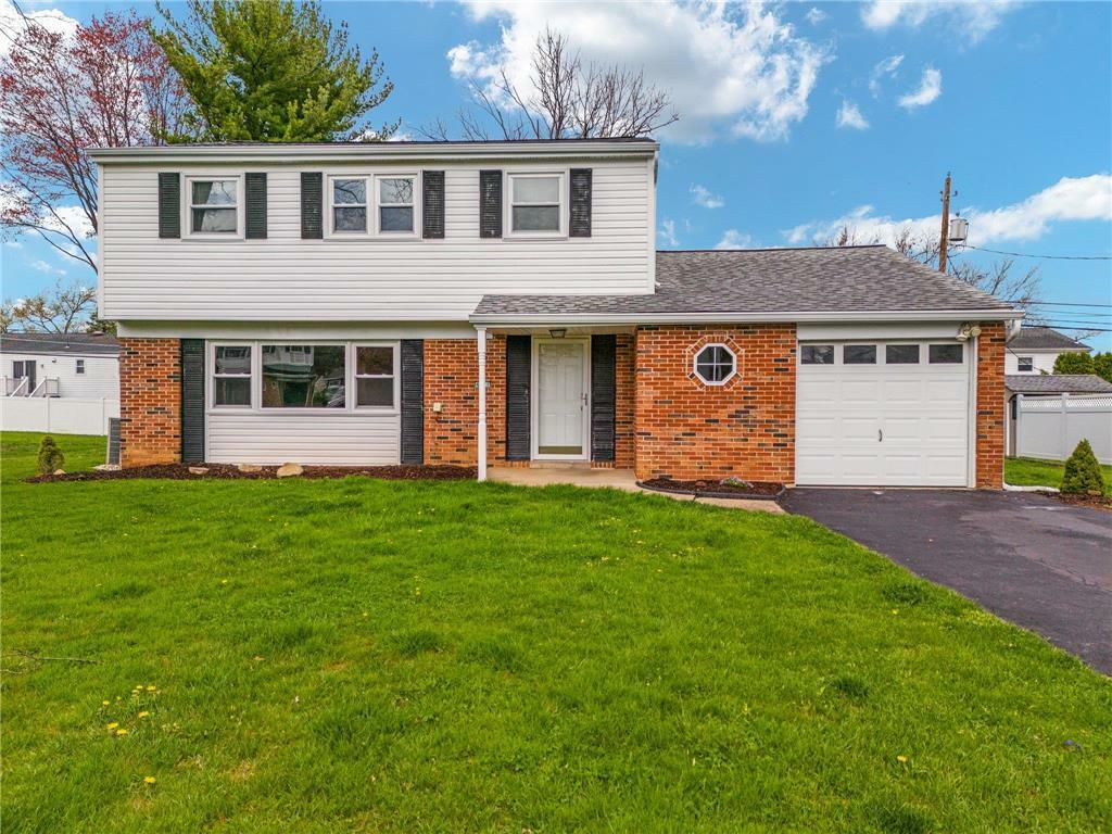 Property Photo: 4921 Hemlock Court PA 18106