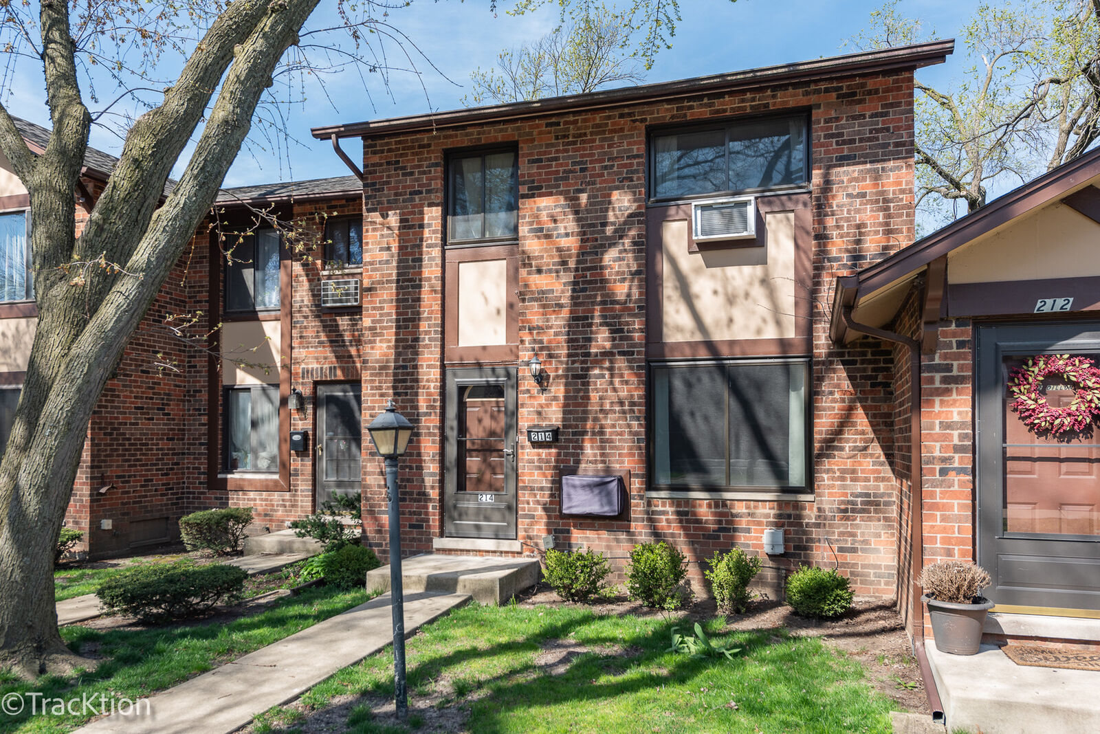 Property Photo:  1S214 Dillon Lane  IL 60181 