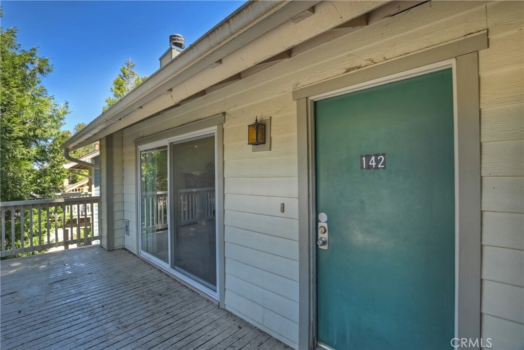 Property Photo:  142 Rockledge Lane  CA 92352 