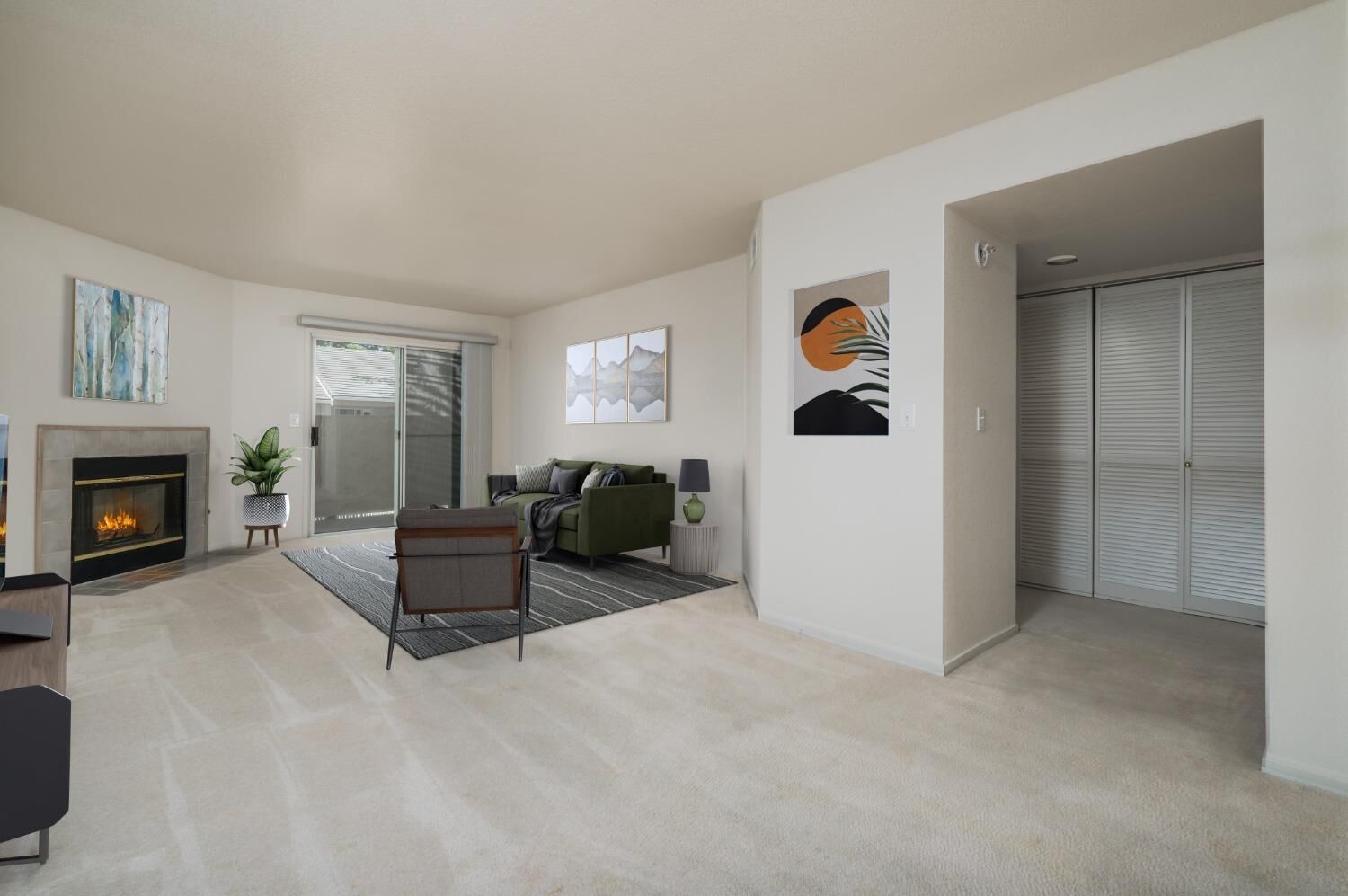 Property Photo: 5881 Gloria Drive 8 CA 95822