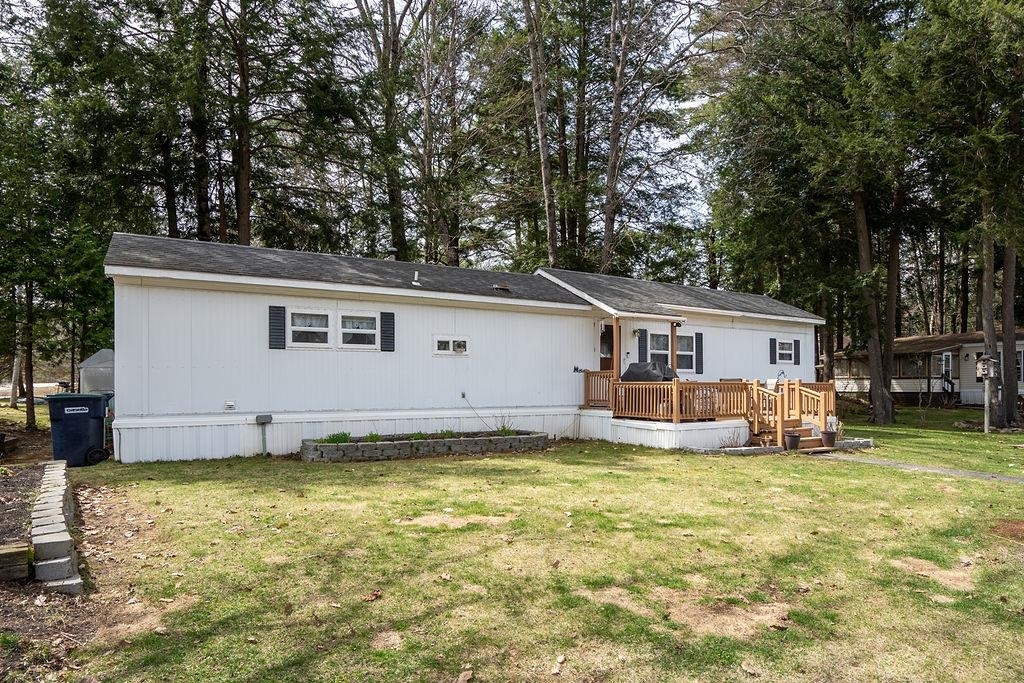 Property Photo: 28 Willow Street NH 03276