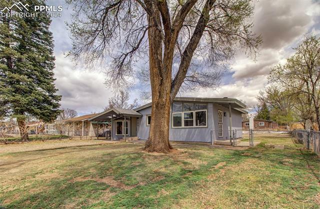 Property Photo:  105 Hayes Drive  CO 80911 