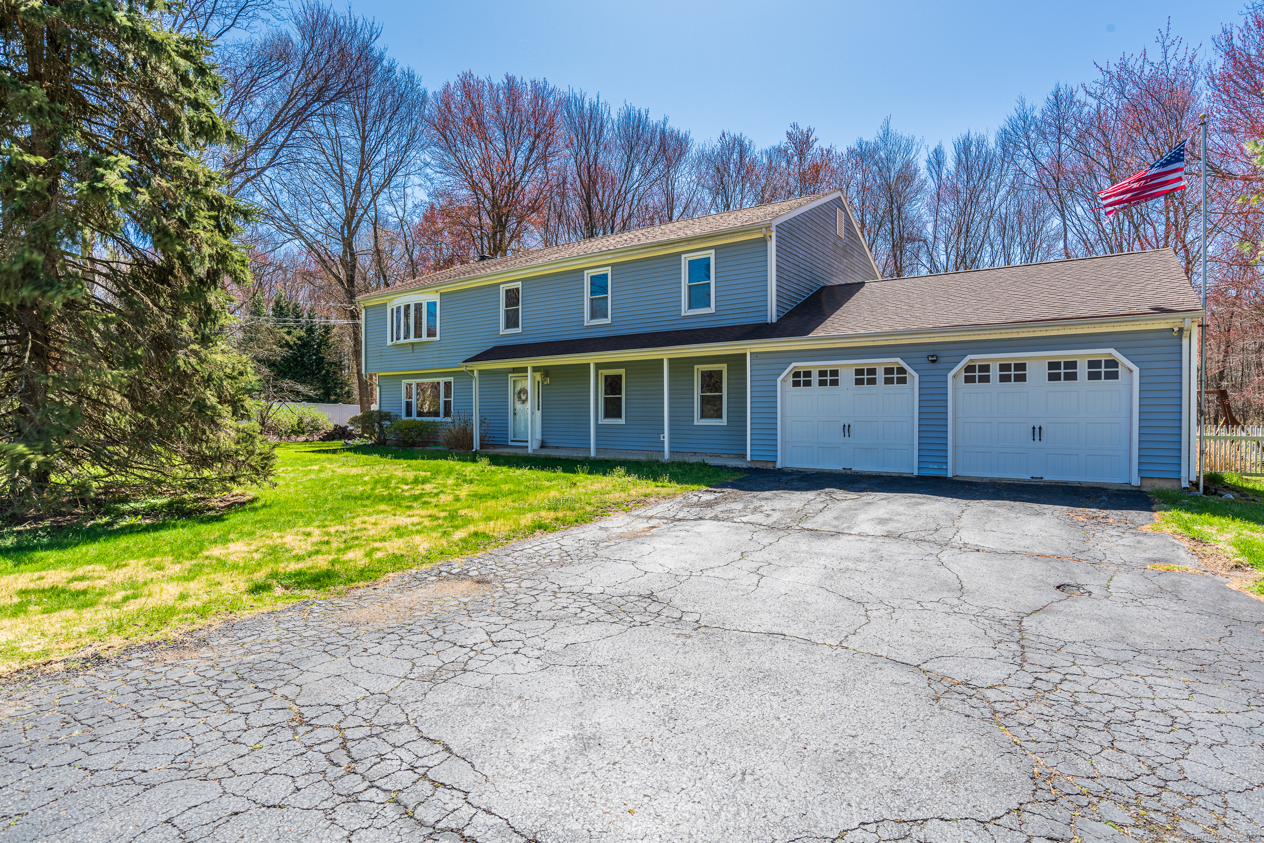 Property Photo:  205 Purdy Hill Road  CT 06468 