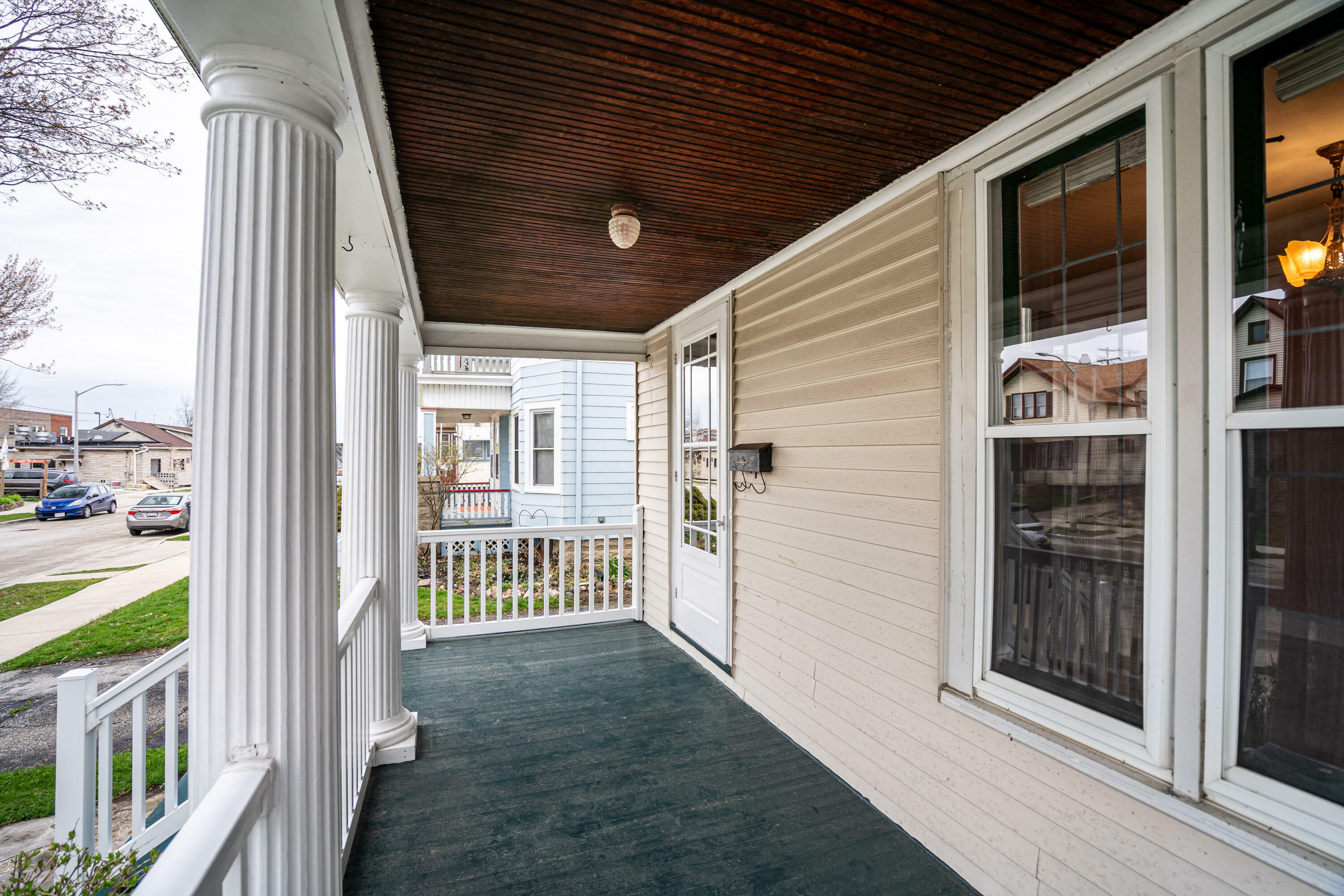 Property Photo:  1432 S 80th St  WI 53214 