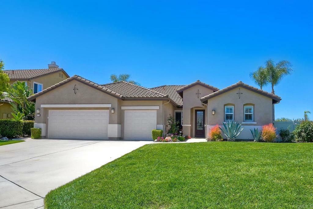 Property Photo:  775 Lavender Ct  CA 92069 