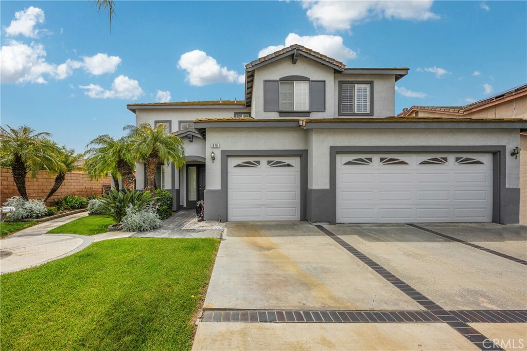 Property Photo:  870 E Bermuda Dunes Court  CA 91761 