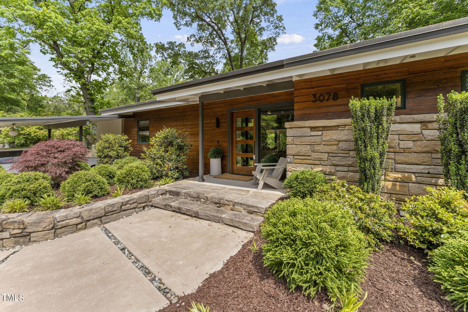 Property Photo: 3078 Granville Drive NC 27609