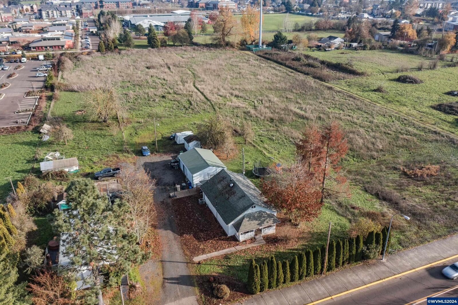 Property Photo:  511  Hansard Av  OR 97355 