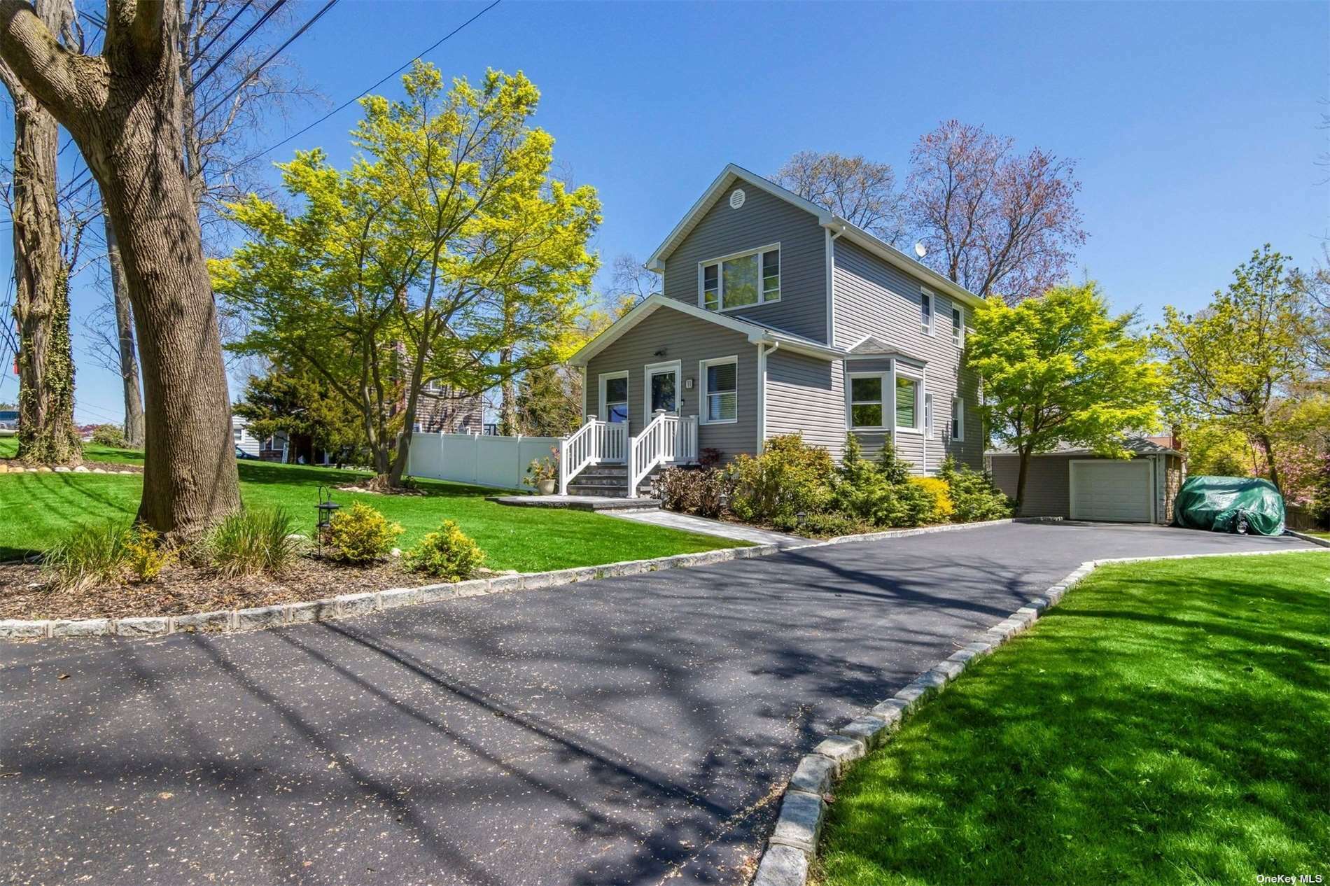 Property Photo:  11 Islip Drive  NY 11789 