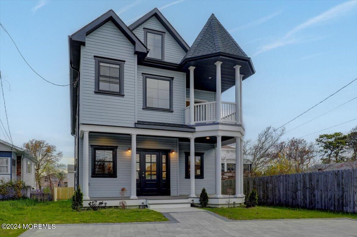 Property Photo:  552 Princeton Avenue  NJ 08724 