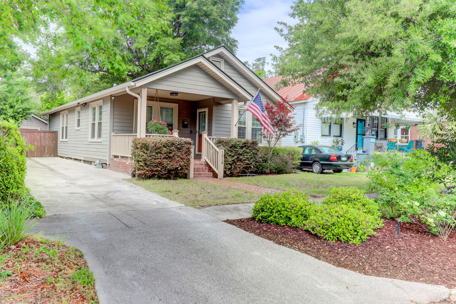 Property Photo:  1019 Ashley Avenue  SC 29403 