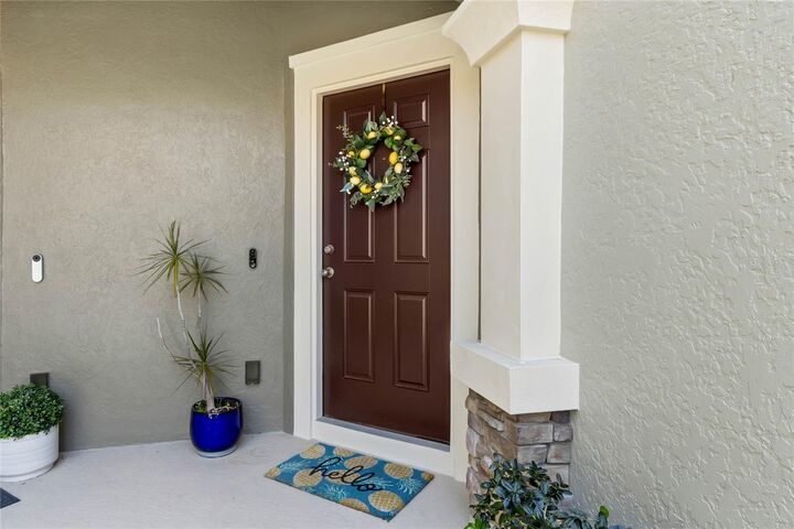 Property Photo:  5449 Leighton Lane  FL 32765 