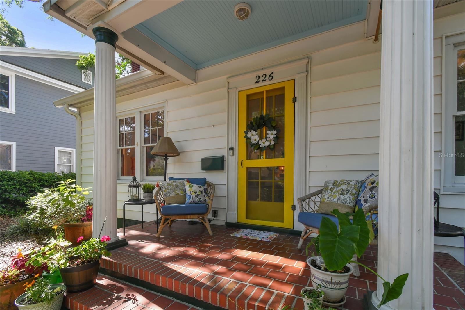 Property Photo: 226 18th Avenue NE FL 33704