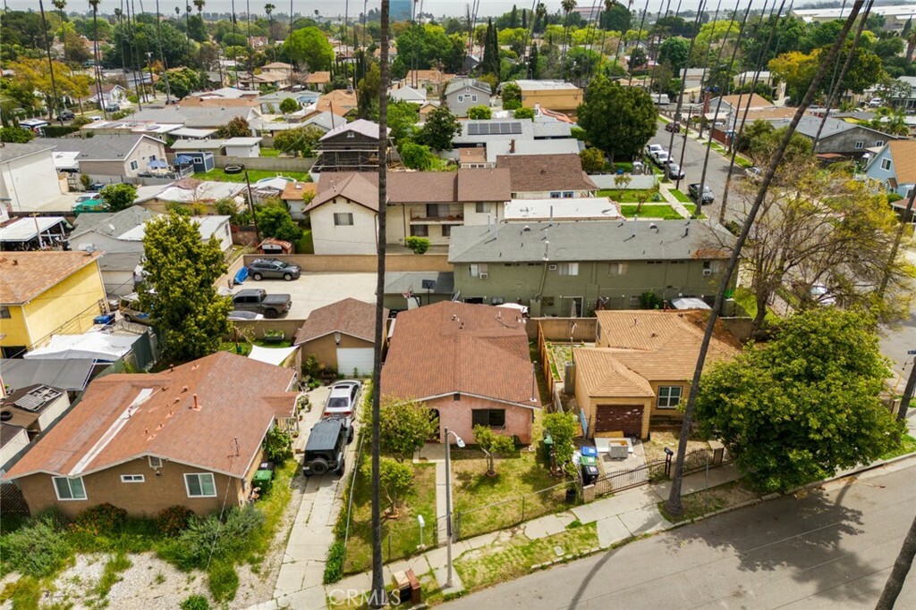 Property Photo:  3150 Warwick Avenue  CA 90032 