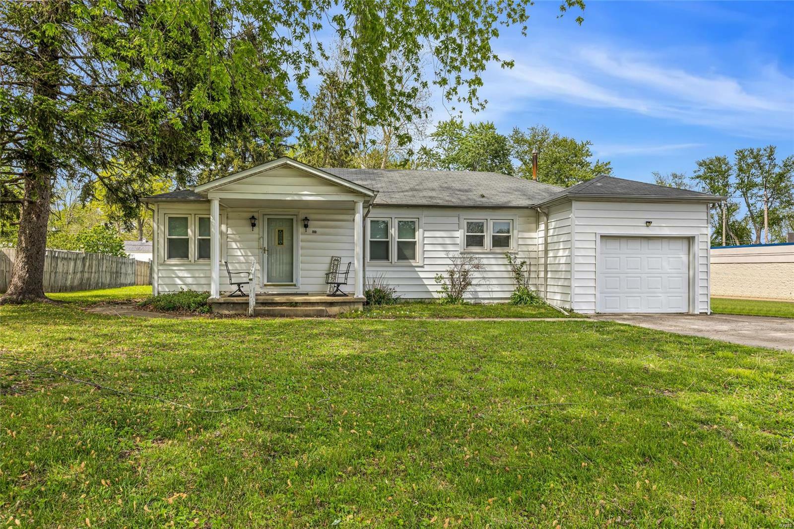 Property Photo:  110 Central Avenue  IL 62269 