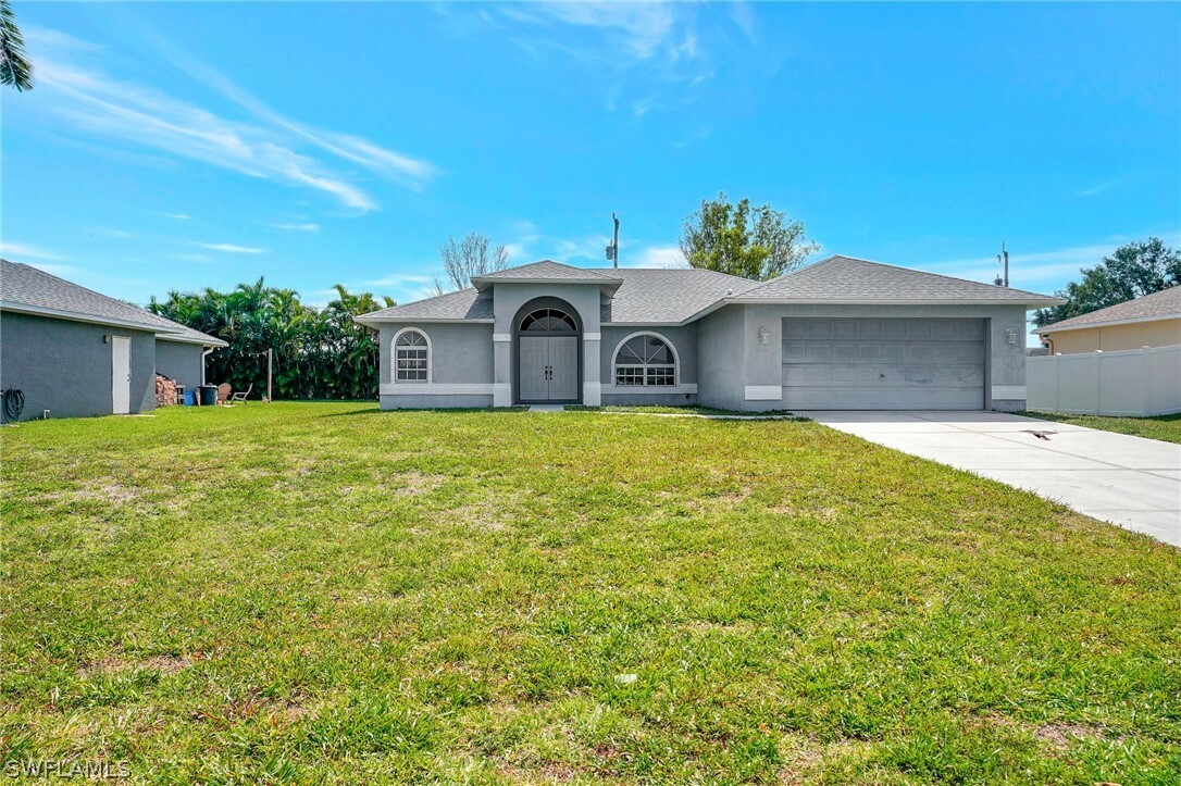 Property Photo: 4121 SW 9th Avenue FL 33914