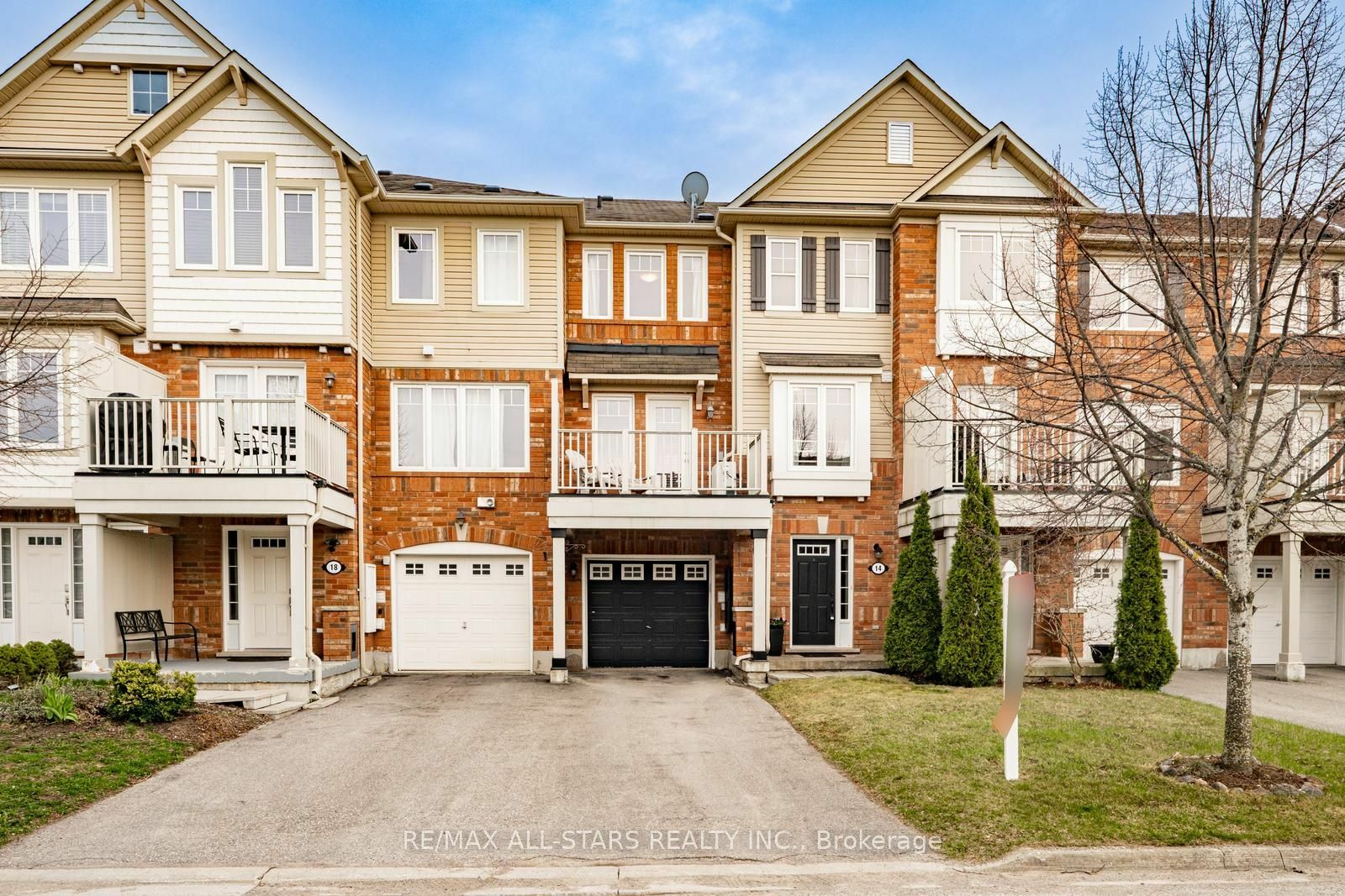 14 Cossey Lane  Whitchurch-Stouffville ON L4A 0R1 photo