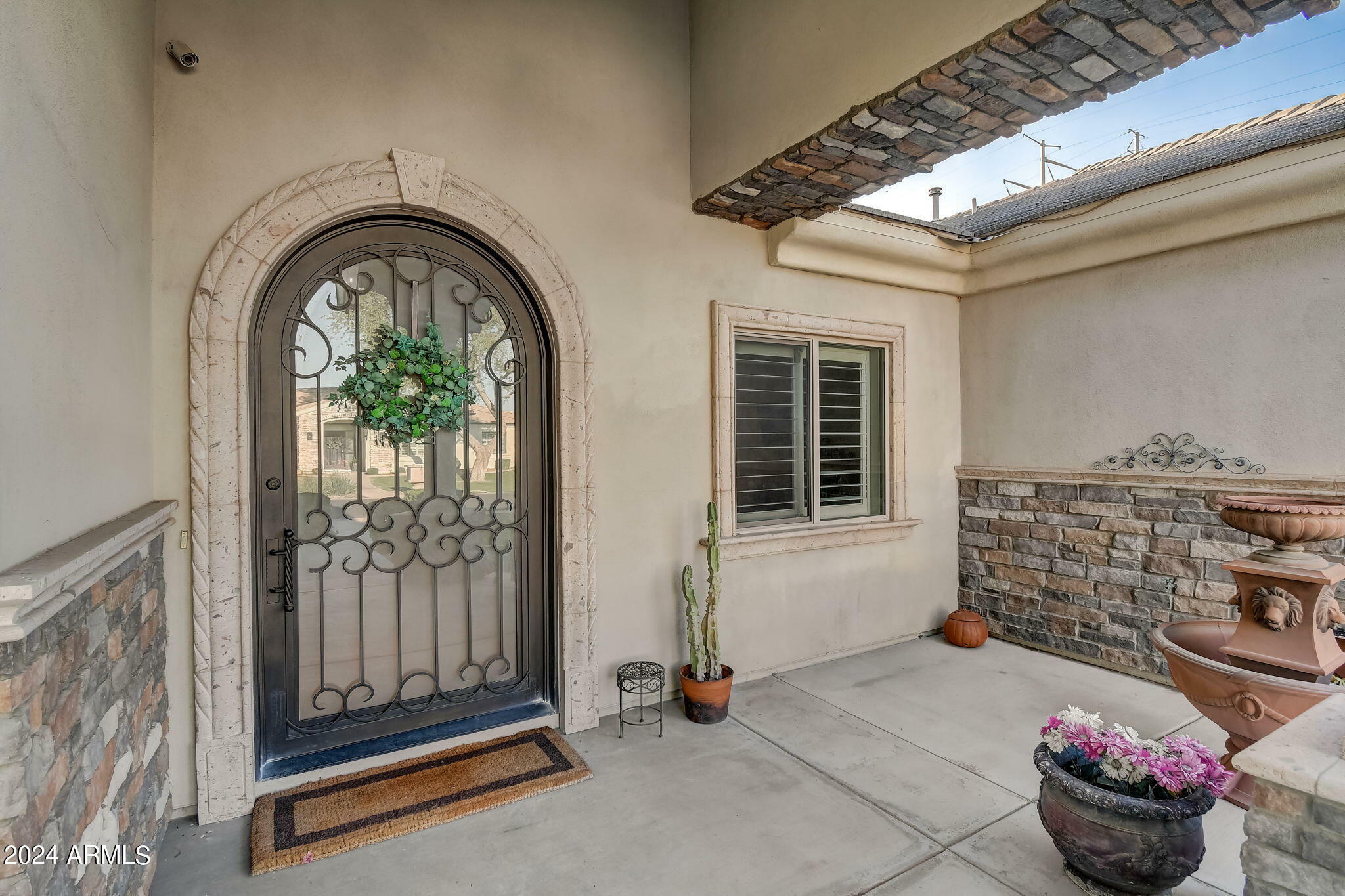 Property Photo:  330 N Portland Avenue  AZ 85234 