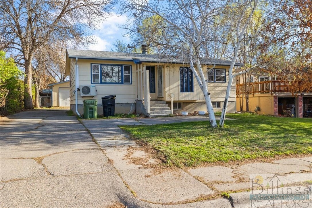 Property Photo:  915 Lewis Avenue  MT 59101 