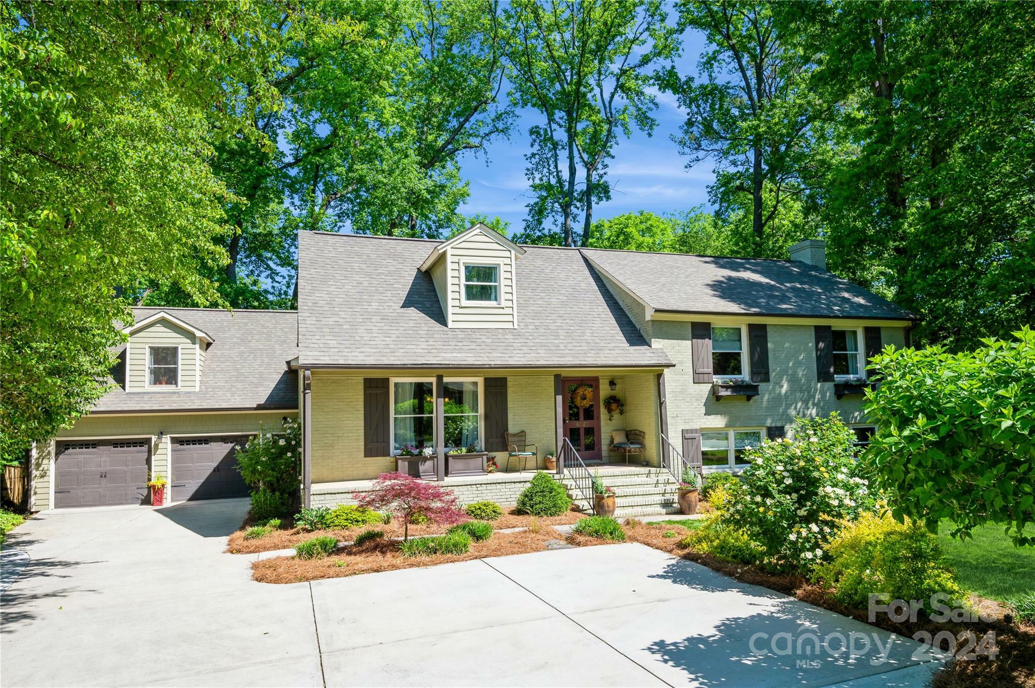 Property Photo:  4027 Rutherford Drive  NC 28210 