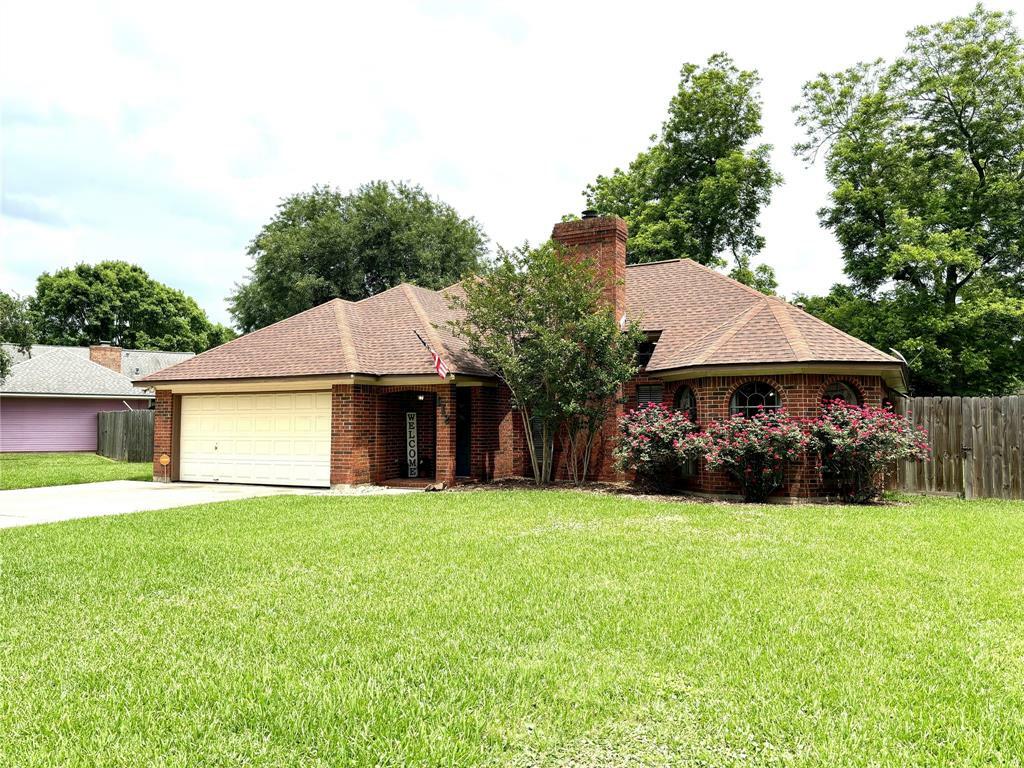 Property Photo:  112 Sandalwood Drive  TX 77566 