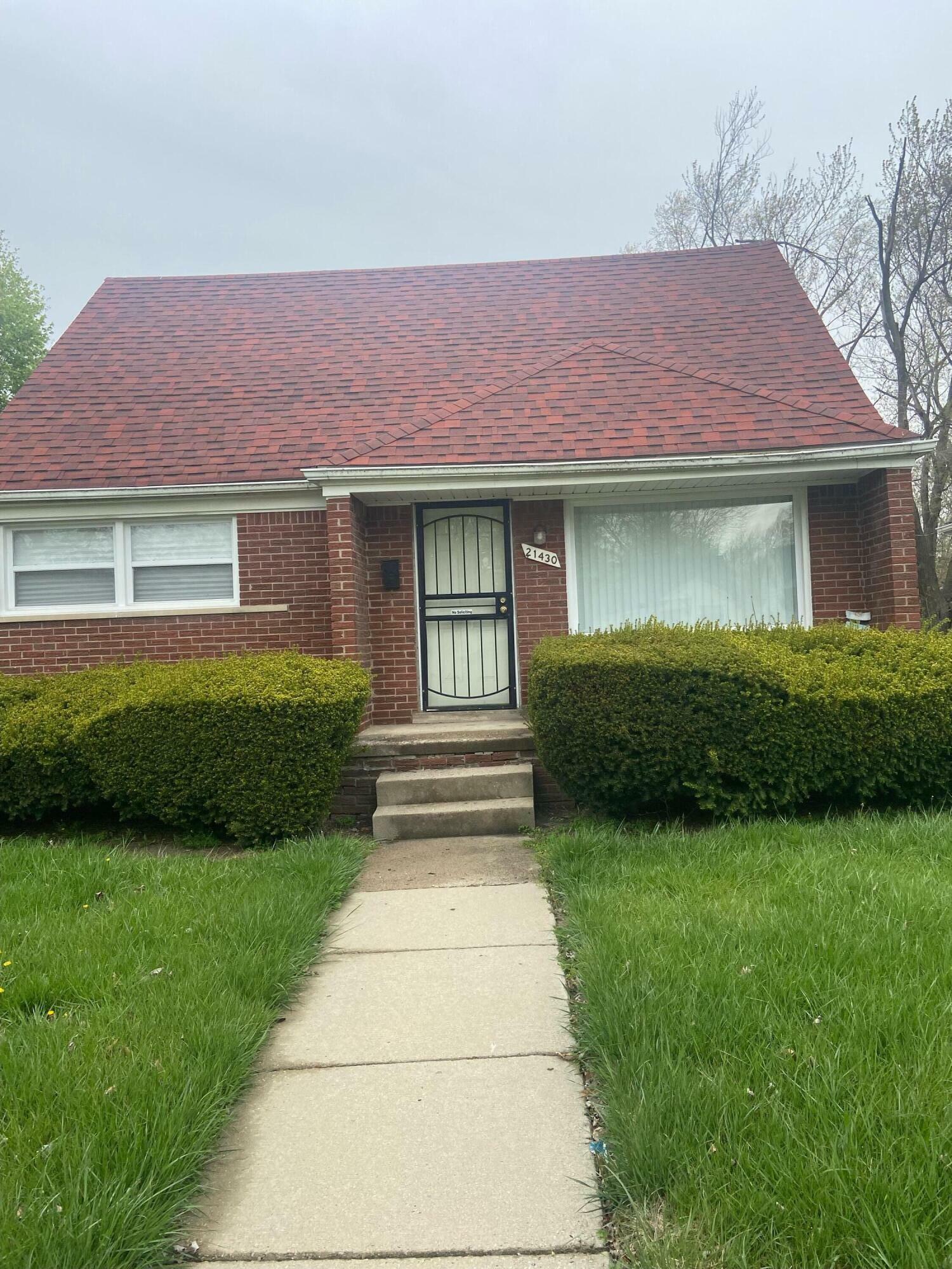 Property Photo:  21430 Pembroke Avenue  MI 48219 