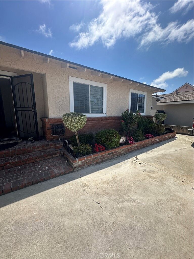 Property Photo:  11842 Cherry Street  CA 90720 