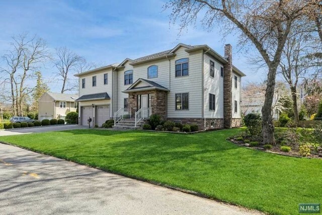 85 Chestnut Street  Haworth NJ 07641 photo