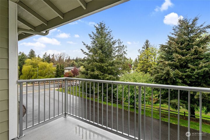 Property Photo: 1680 Liberty Street 202 WA 98264
