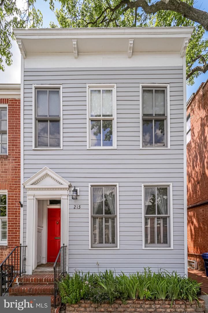 215 S Alfred Street Front  Alexandria VA 22314 photo