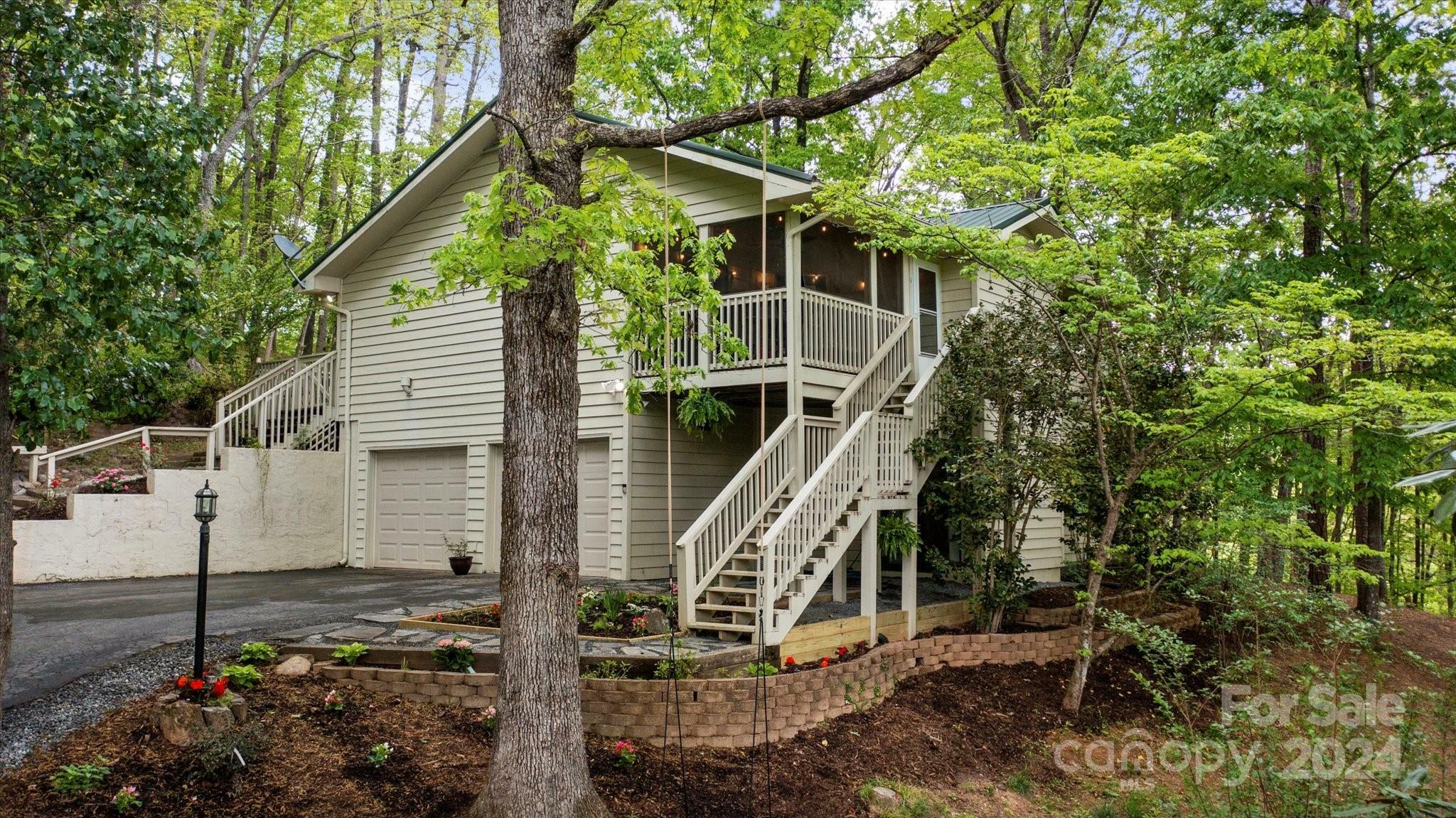 Property Photo:  129 Melrose Court  NC 28746 