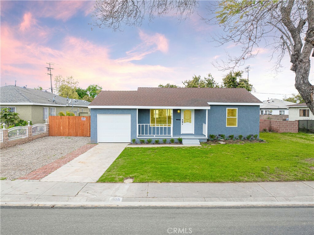 Property Photo:  505 S Holly Avenue  CA 90221 