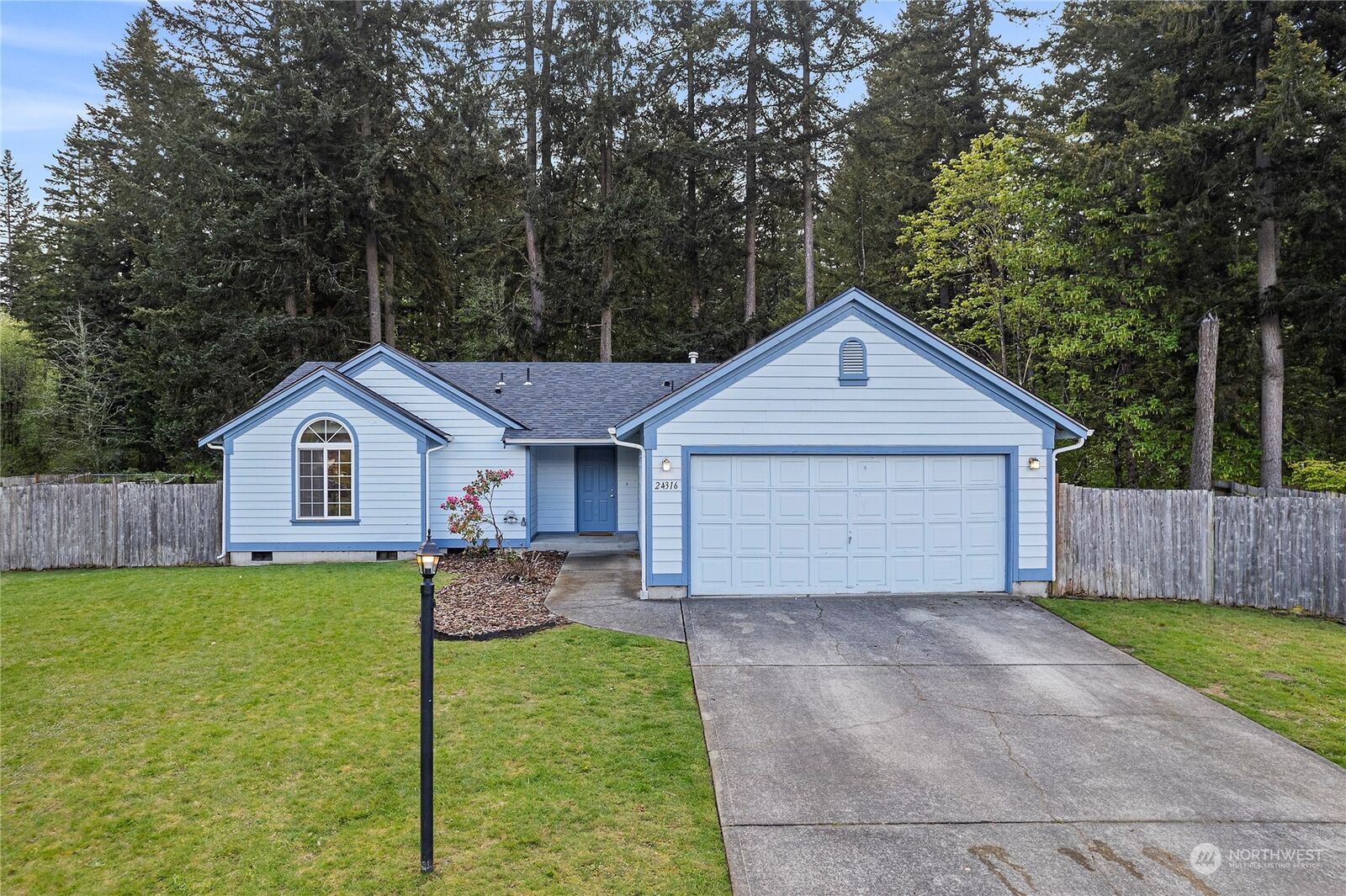 Property Photo: 24316 30th Ave Ct E WA 98387