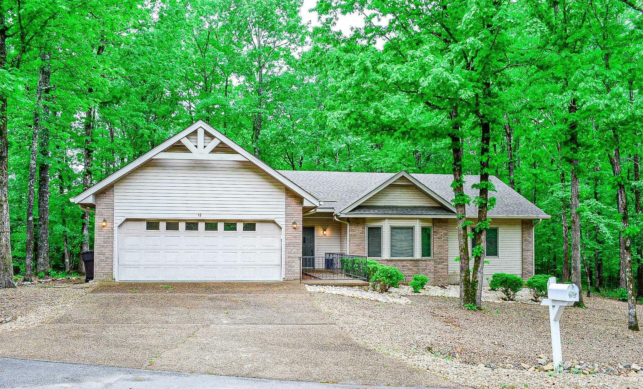 Property Photo: 12 Esplendor Way AR 71909