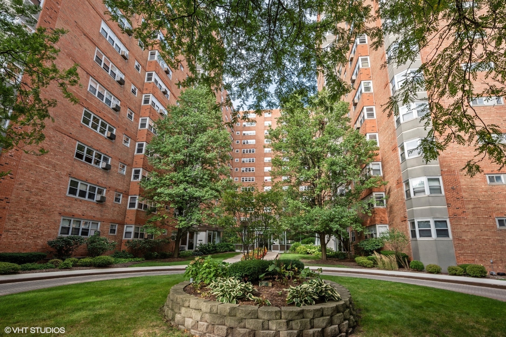 Property Photo:  4950 N Marine Drive 508  IL 60640 