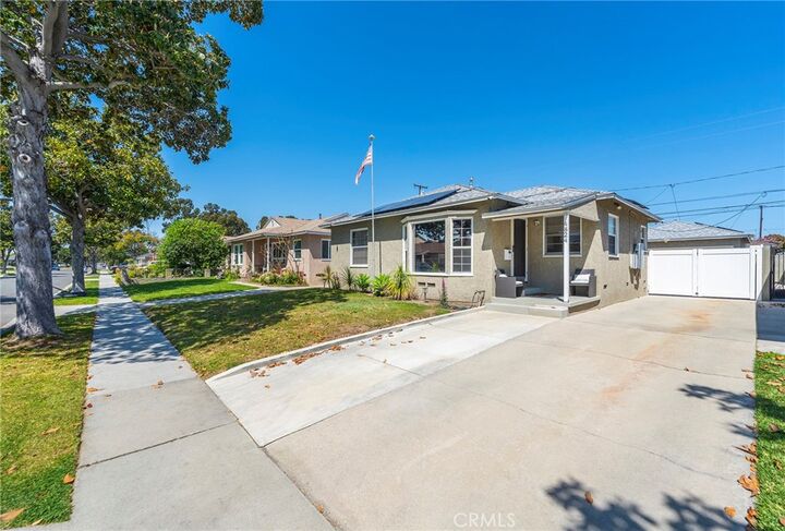 Property Photo:  4824 Coldbrook Avenue  CA 90713