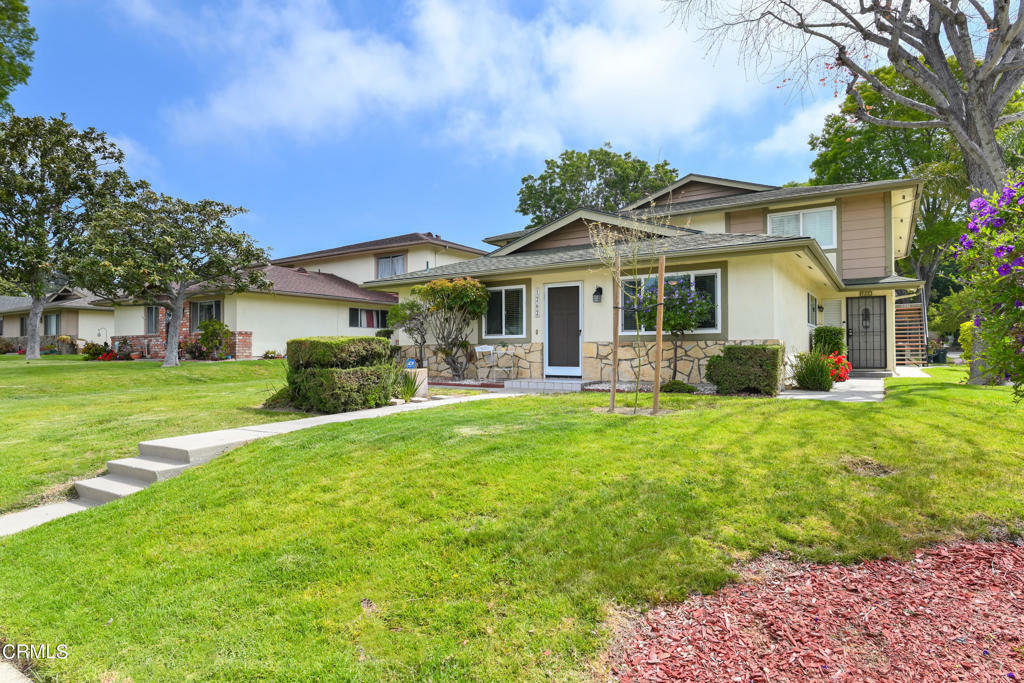 Property Photo:  1262 Carlsbad Place  CA 93003 