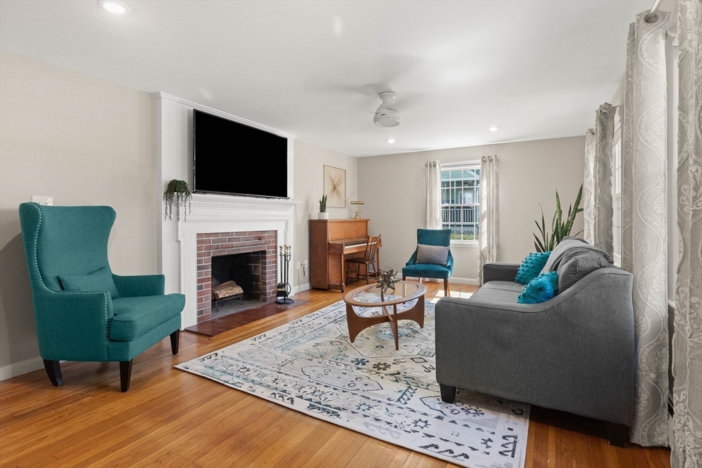 Property Photo: 369 Wood Ln MA 01845