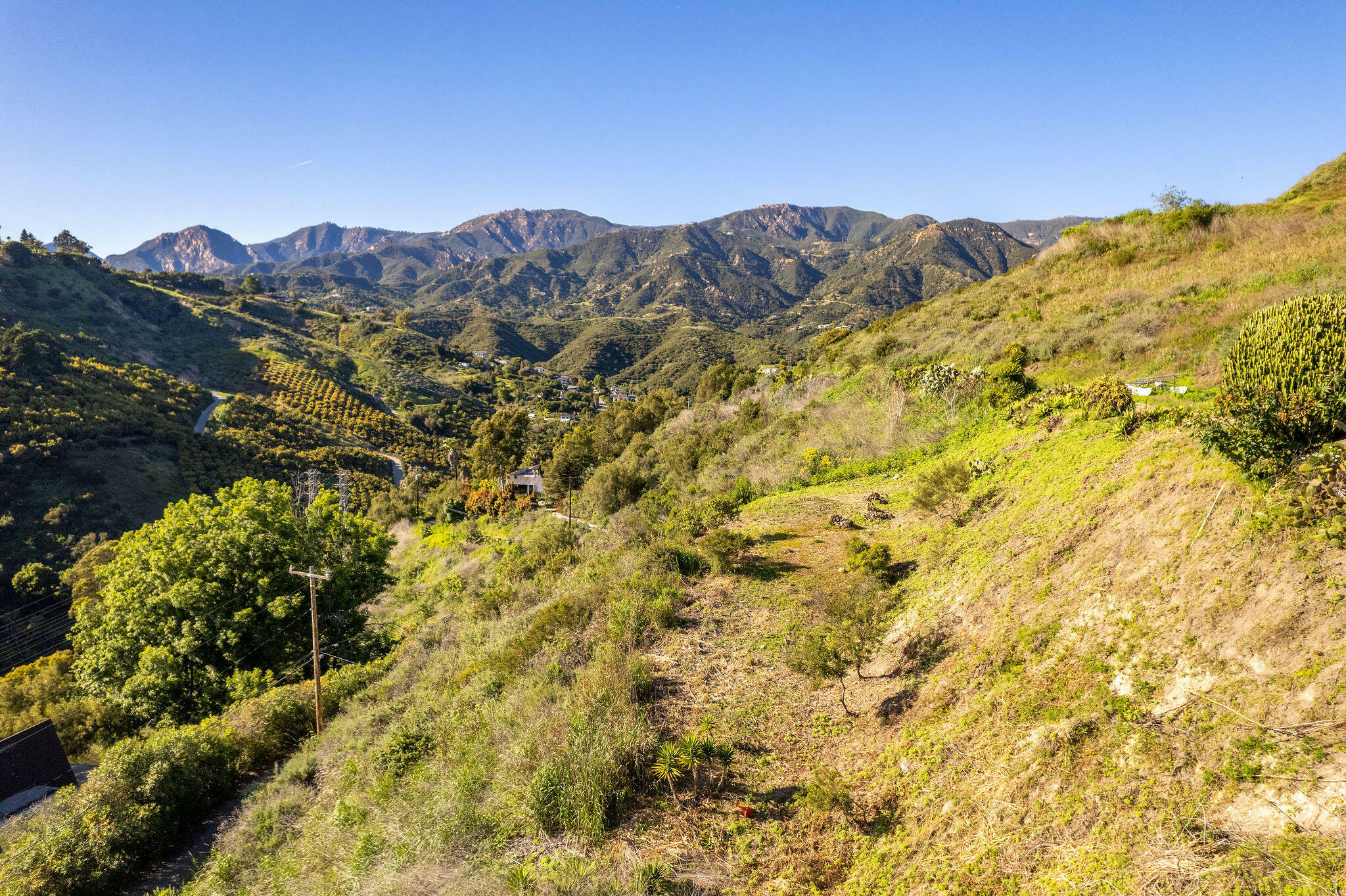 Property Photo:  416 Ranchito Vista Road  CA 93108 