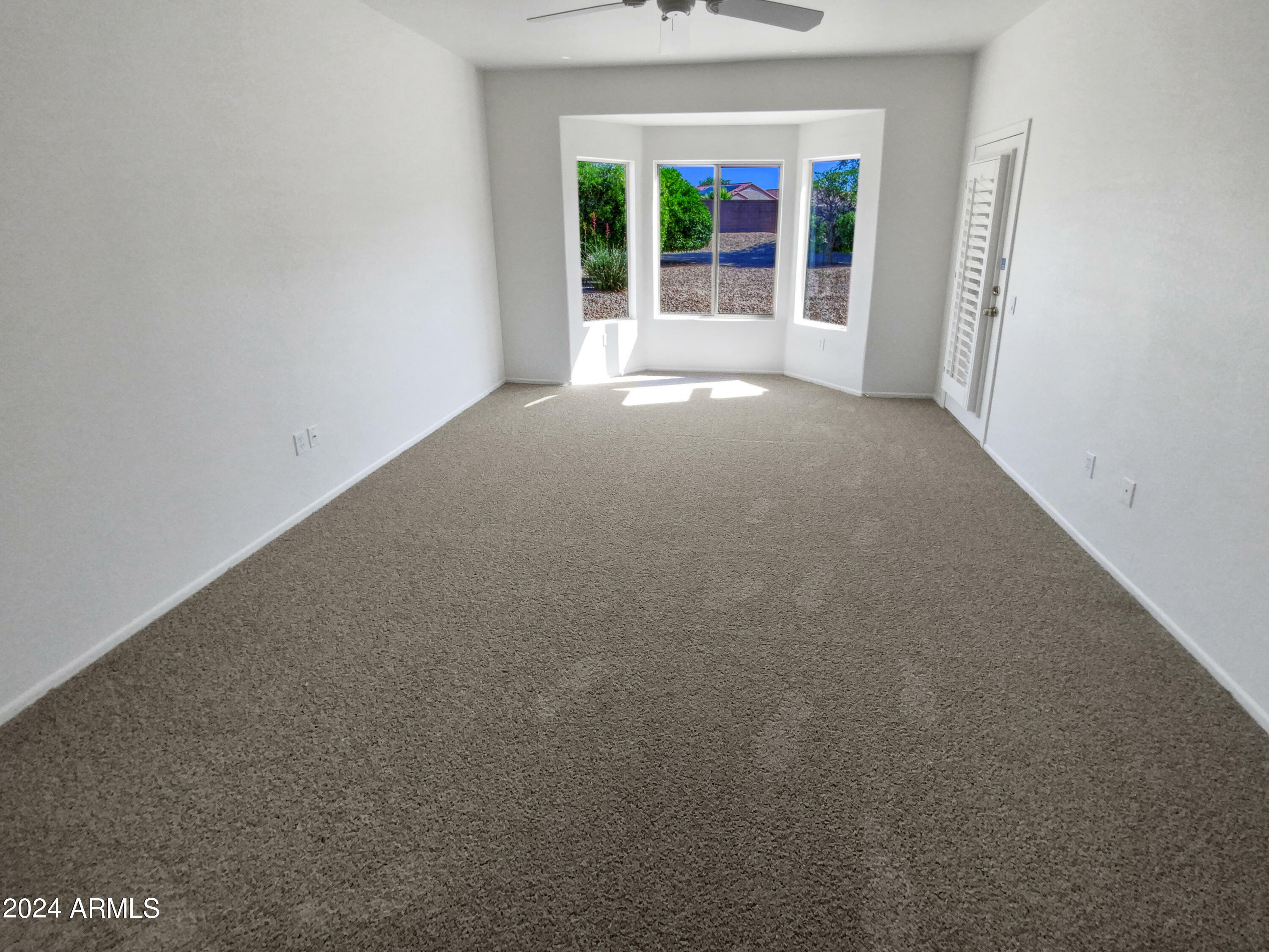 Property Photo:  16186 W Silver Falls Drive  AZ 85374 