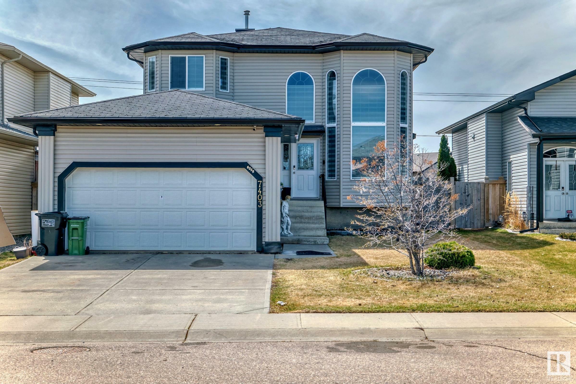Property Photo:  7403 168 Avenue NW  AB T5Z 0A3 